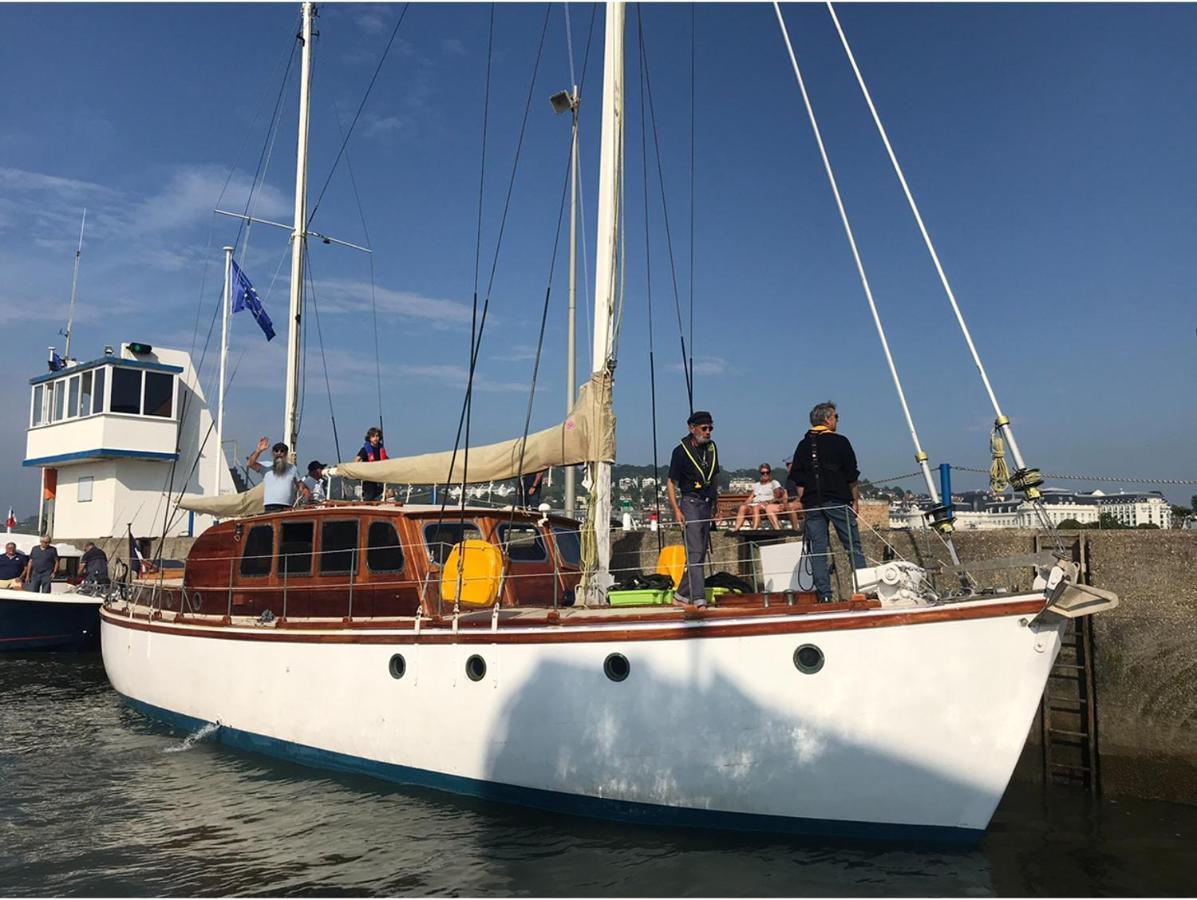 Port Deauville Yacht Vintage Eksteriør bilde