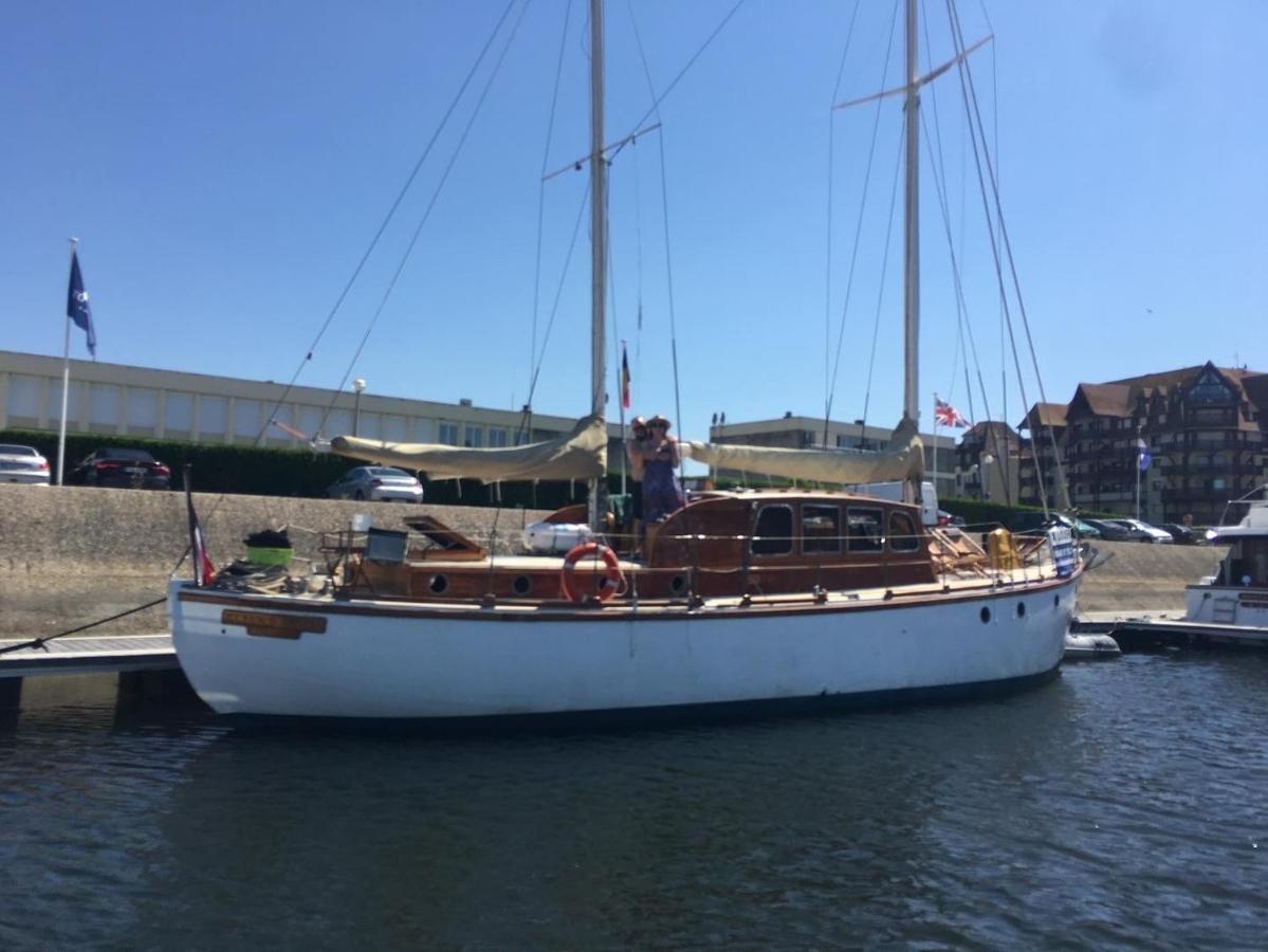 Port Deauville Yacht Vintage Eksteriør bilde