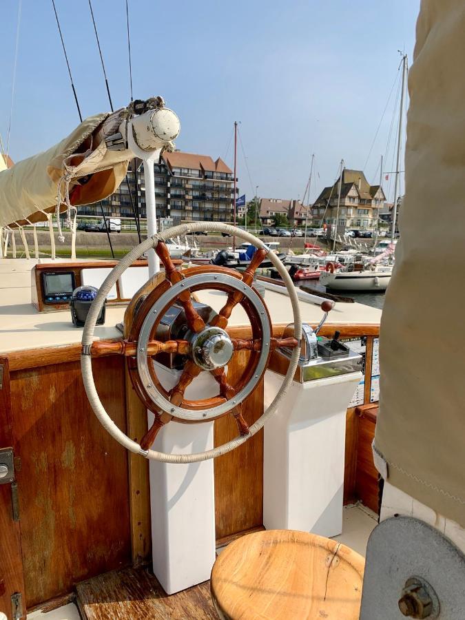 Port Deauville Yacht Vintage Eksteriør bilde