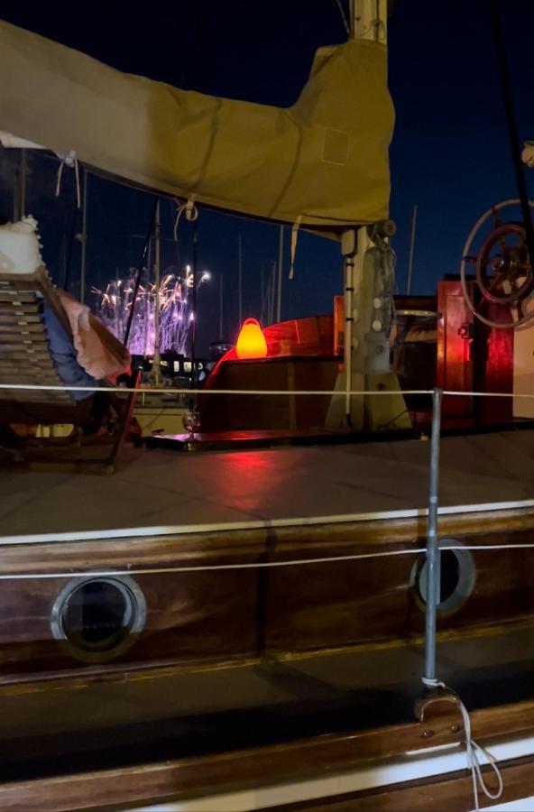 Port Deauville Yacht Vintage Eksteriør bilde